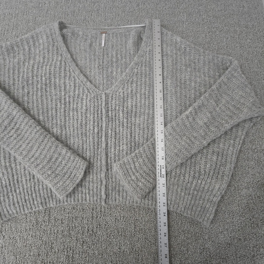 Free People‎ M Oversize Sweater Alpaca Dolman Sleeves Moonbeam V-Neck Gray - Picture 4 of 8